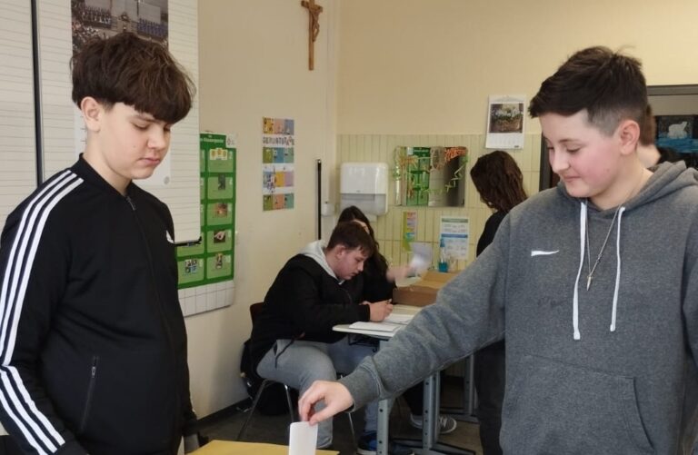 Demokratie erleben – Juniorwahl an der Mittelschule Pressath 2025